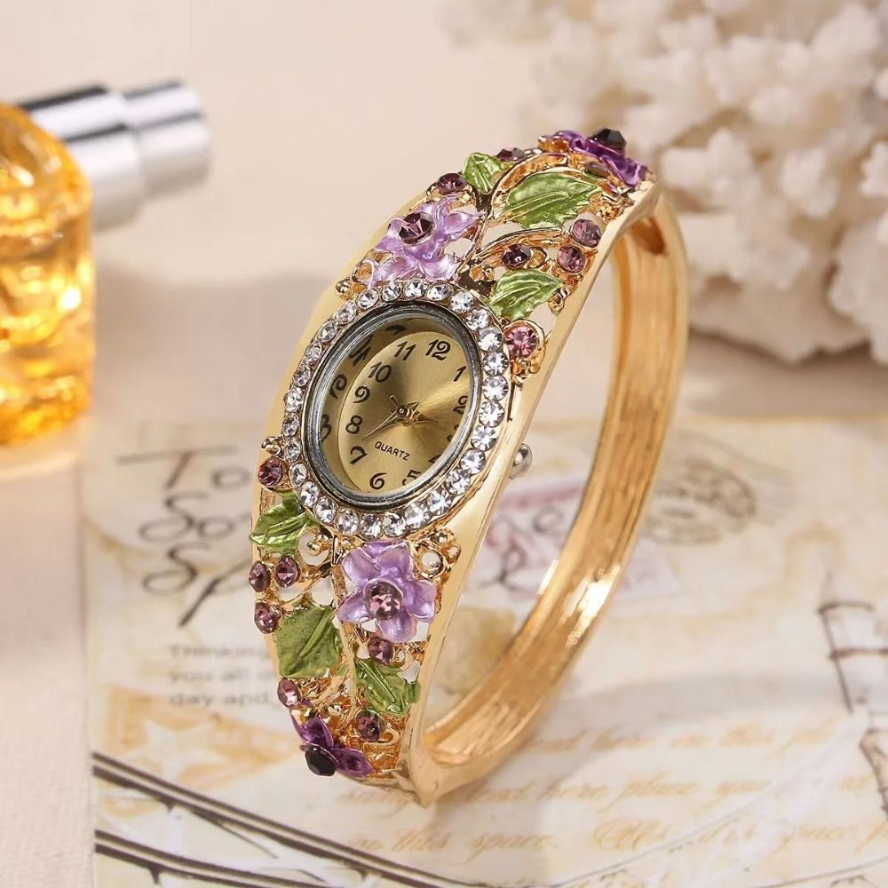 Jewelry Watches Vintage - Rich In Flowers Vintage Watch Round